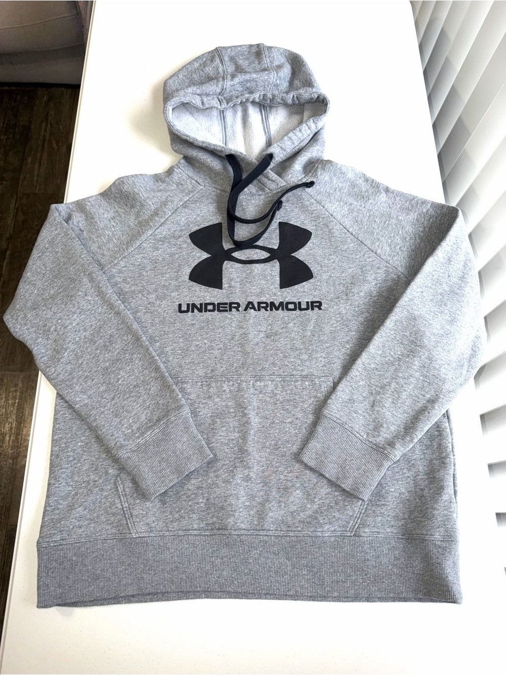 Under Armour Heather Grey Graphic Hoodie T0147